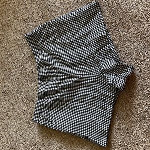 Forever 21 black and white shorts